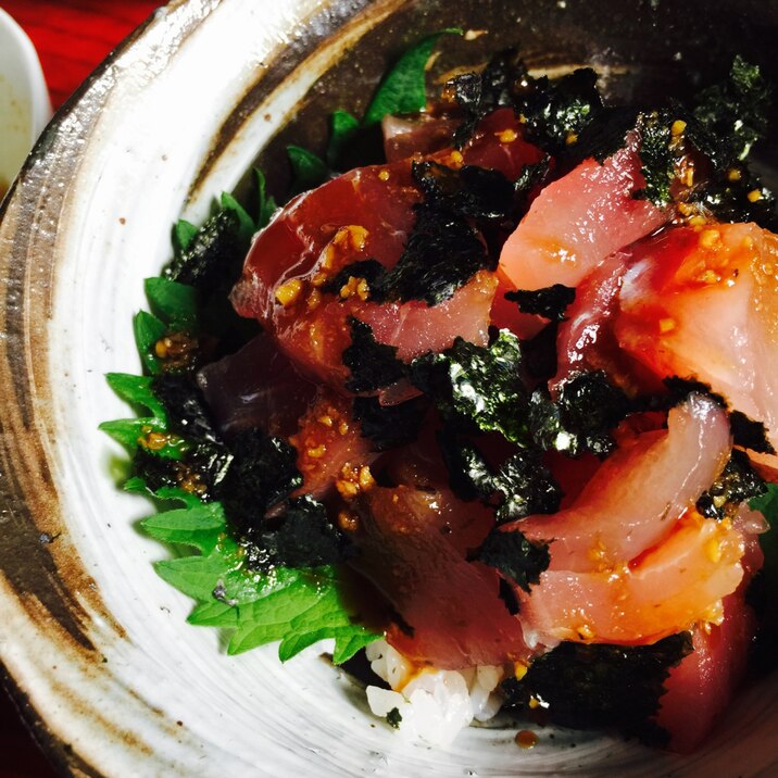 おひとり様の昼ごはん!コロコロひと口簡単マグロ丼